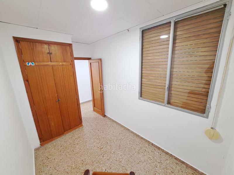 Foto 9a566d4f-6794-4ce6-9726-dc87700e9da6. Casa  en venta con dos pisos altos y bajo comercial en zona centrica en Alzira