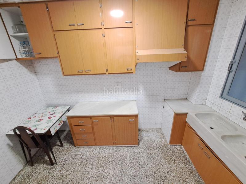 Foto 9b01cbec-46b2-4275-9c27-a9853812f4a8. Casa  en venta con dos pisos altos y bajo comercial en zona centrica en Alzira