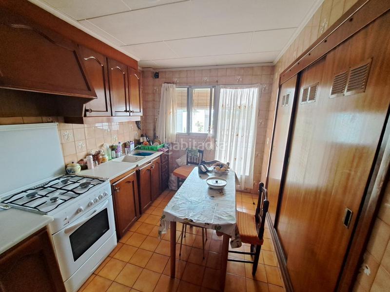 Foto fb39b117-26f5-48f0-b691-c3f7b9e07dec. Casa gran casa , con terraza, jardín y garaje para 10 coches! en Carcaixent