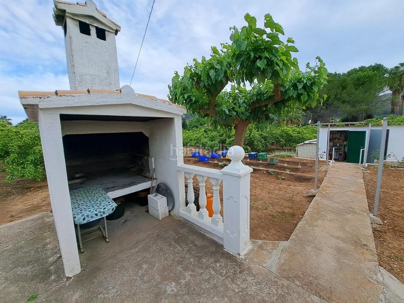 Foto 984e409f-9150-4b9a-b08f-f8b3a17eaf85. Chalet se vende este estupendo chalet con 9.100 m2 de parcela en la barraca daigues vives en Alzira
