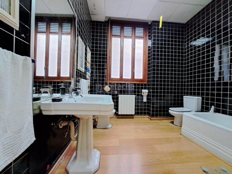 Foto 40544e58-e001-408f-ae82-80bd86994b4d. Planta baja gran planta baja en venta en pleno paseo ubicación inmejorable en Carcaixent