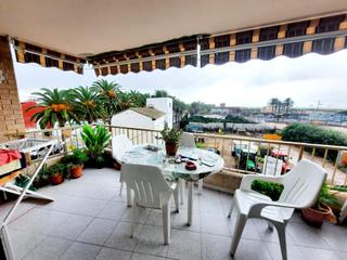 Apartament a Les Palmeres. Apartamento en les palmeretes sueca