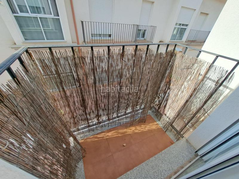 Foto 2524d5ed-37d2-4680-acb1-e3bd28693482. Casa adosada precioso adosado con excelentes calidades en calle peatonal, zona cartonajes!! en Alzira