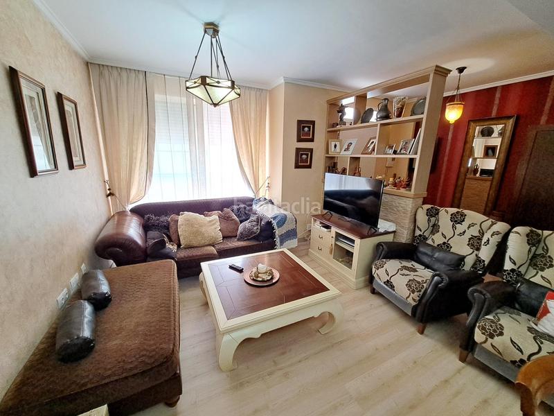 Foto c0a6aa55-664e-4c71-919f-f20761fdf444. Casa adosada precioso adosado con excelentes calidades en calle peatonal, zona cartonajes!! en Alzira