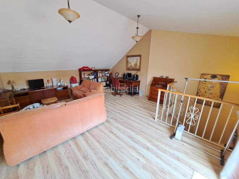 Foto c0c86cac-1900-4ba5-90c2-54f6f9601333. Casa adosada precioso adosado con excelentes calidades en calle peatonal, zona cartonajes!! en Alzira
