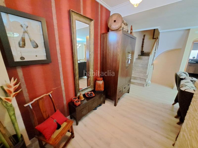 Foto ef2e9c12-8b2b-45d7-84db-210ad636bcfc. Casa adosada precioso adosado con excelentes calidades en calle peatonal, zona cartonajes!! en Alzira