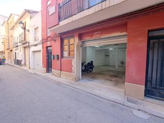 Parking coche en Centre. Garaje en venta en zona centro