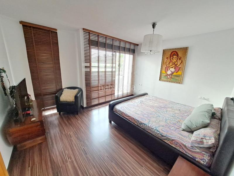 Foto 46470685-d324-4647-8b1d-c55cecd90173. Casa adosada precioso adosado de diseño en venta en la exclusiva urbanización el racó, ! en Alzira