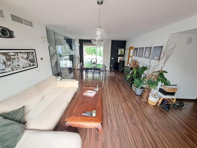 Foto 77625885-7f01-48da-bc51-ca6b96e92d7e. Casa adosada precioso adosado de diseño en venta en la exclusiva urbanización el racó, ! en Alzira