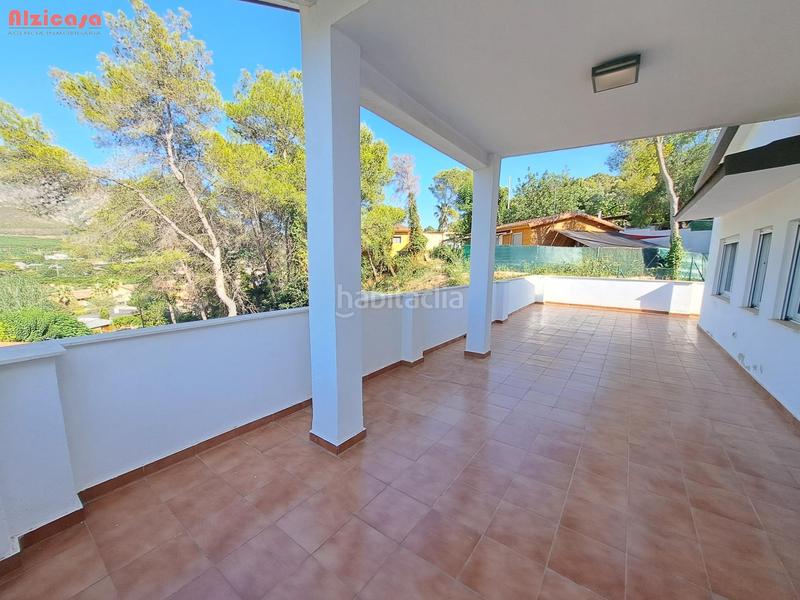 Foto 2c4a82ce-0969-4b8a-9b7e-95ce17985172. Chalet espectacular chalet en urb. santa marina barraca de aguas vivas en Alzira