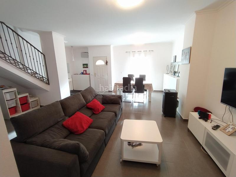 Foto e659f25f-3be7-4bd2-8fab-139794b29a0c. Casa preciosa casa con patio en Benimuslem