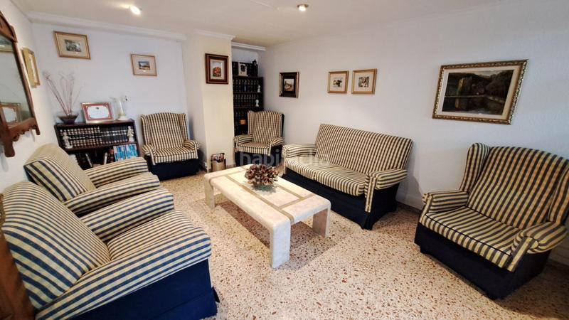 Foto 1b015b85-ad6d-4b1f-b230-48b532359aa2. Oficina a La Vila Alzira