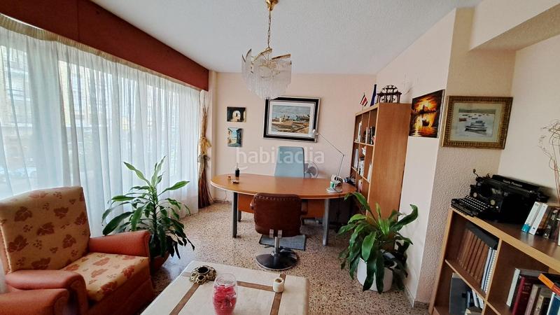 Foto d00d1dac-658e-4146-84f6-f92a388a0d3f. Oficina a La Vila Alzira