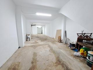 Casa  Calle piletes. Casa en venta con dos pisos altos y bajo comercial en zona centr