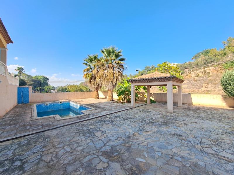 Foto 26bf3d21-3bb4-412e-9b26-37a14bd1994c. Chalet mit parking pool in Urbanitzacions i Pedanies Nord Alzira