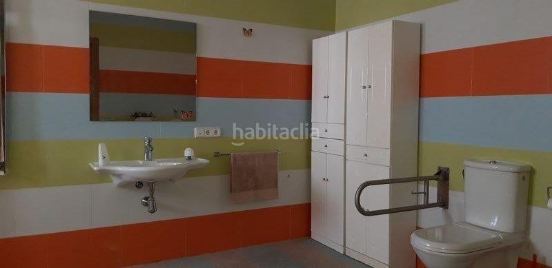 Foto 836a986f-41f5-49b9-b976-921ec6c09d64. Reihenhaus mit parking pool in Sant Joanet