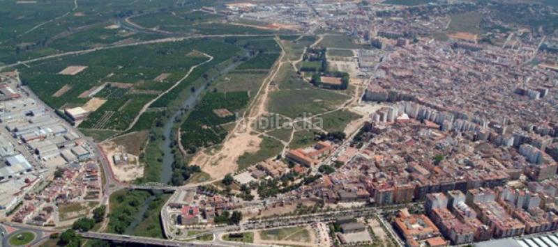 Foto 2f3126ee-f02a-44ff-aa9b-da56d7873c85. Terreno residenziale in Sants Patrons Alzira