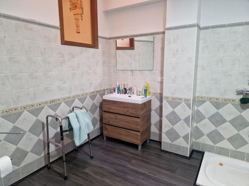 Foto 0930ba6c-68a8-4566-a793-1f6d5c092242. Maison jumelée avec parking dans Rafelguaraf