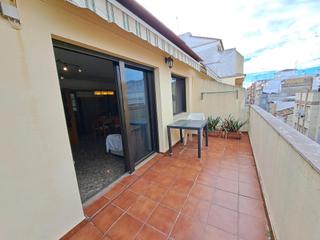 tic en Sants Patrons. Estupendo atico en venta en zona centro