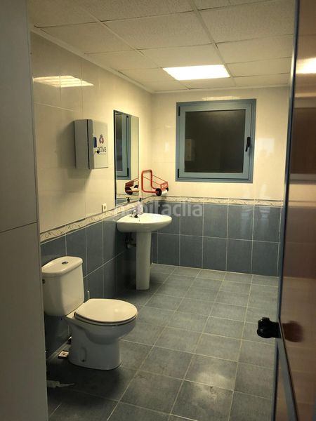 Foto 6a8c3c19-51ae-4acc-81fe-49d9cecd7611. Nau industrial a Guadassuar