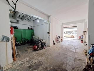 Local commercial à Algemesí. Local comercial en venta en algemesi