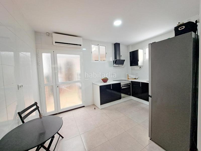 Foto fd94ba97-cdc0-4600-b580-9860542975ca. Maison avec parking dans Caputxins Alzira