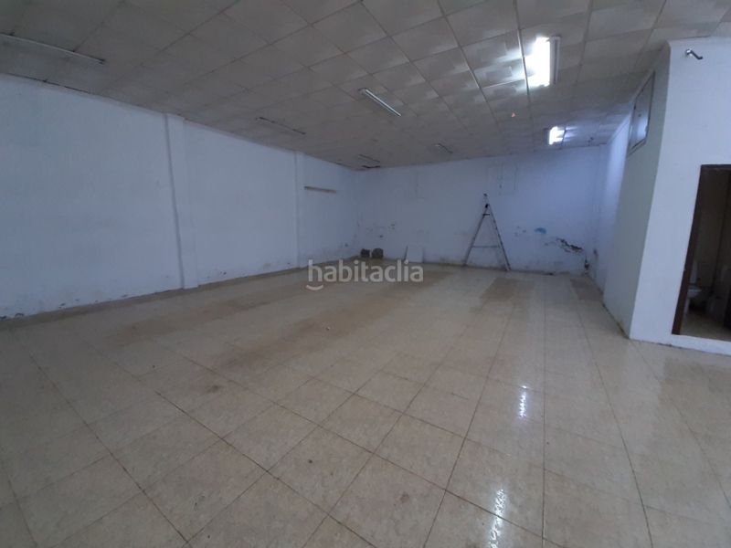 Foto f393fd16-6c83-48f1-82dc-55fc62194da6. Lloguer local comercial a Carcaixent