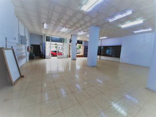 Rent Business premise in Carcaixent. Estupendo local comercial diafano
