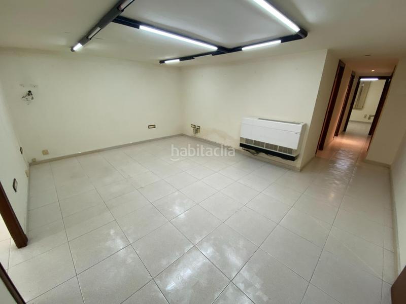 Foto b35e1a84-fe68-475d-bc58-2d98101b4616. Oficina a Pere Morell - Alborxí Alzira