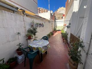 Casa en La Vila. Maravillosa casa de tres plantas en pleno centro de alzira