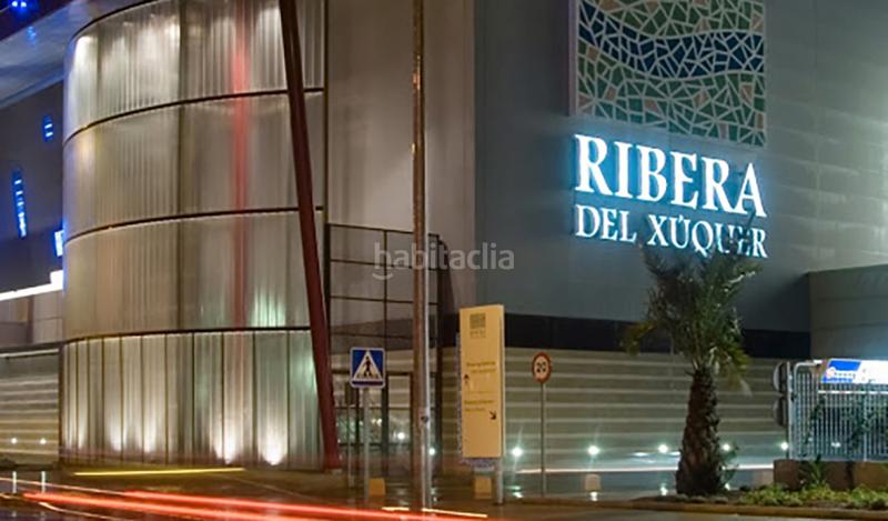 Foto dd3f1f3d-3cf5-4af5-bac6-9ad567046961. Aparcament cotxe a Carcaixent