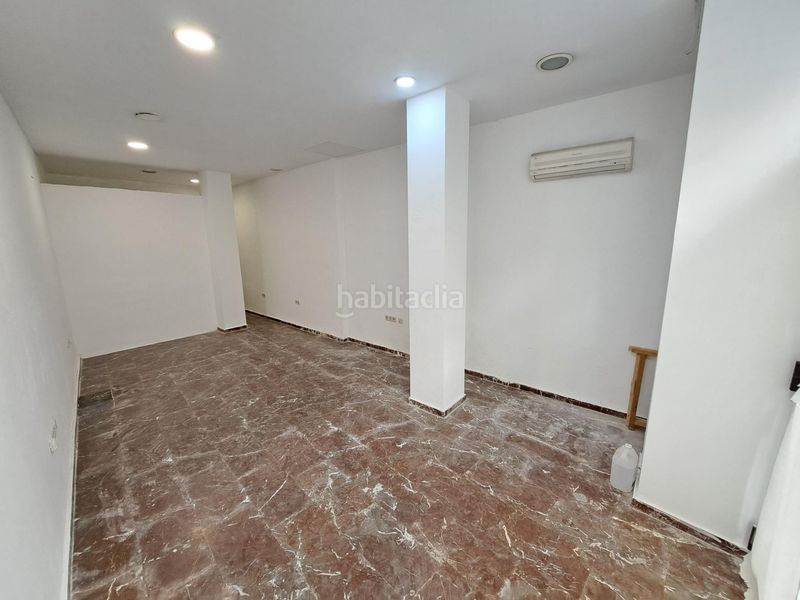 Foto c523493f-c272-4adb-b4f0-047997c09ecb. Local comercial a Centre Alzira