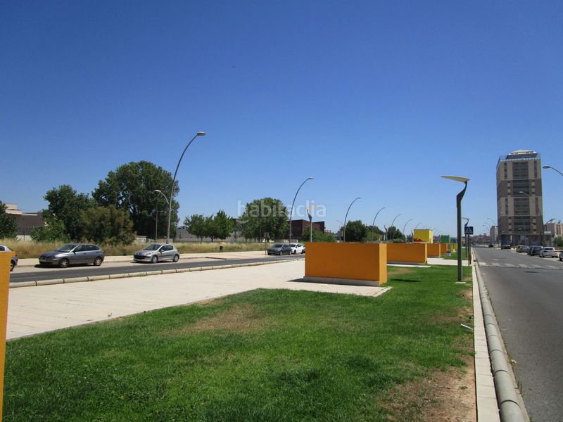 Foto 2fd7520a-8de6-482e-80a4-2bf999eca0bb. Aparcament cotxe a Tulell Alzira