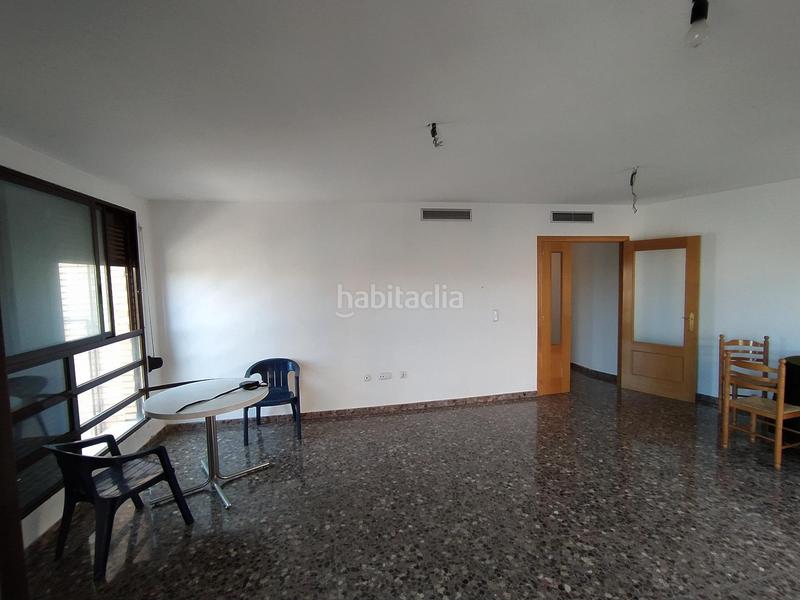 Foto 632d1ec8-4c1f-4652-9fa1-00bb03fc0e21. Appartamento con parcheggio in Alquenència - Venècia Alzira