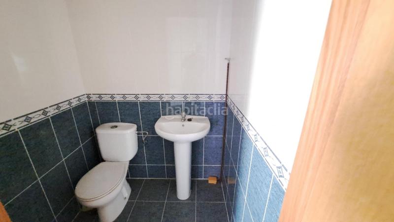 Foto ceabe2b1-75f1-4690-9dc5-27e56be85517. Alquiler local comercial local en alquiler bien situado en Algemesí