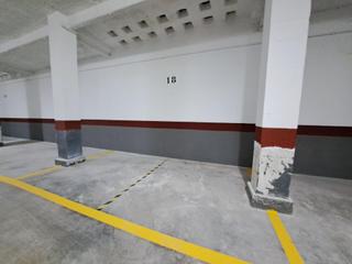 Autoparkplatz in Caputxins. Se vende plaza de garaje en zona plaza del regne  avda. sants pa