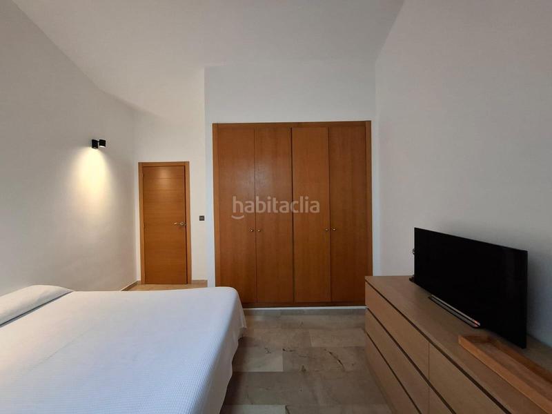 Foto b66f4212-c7a8-4cac-a9e3-f108a214c229. Penthouse with parking in Alquenència - Venècia Alzira