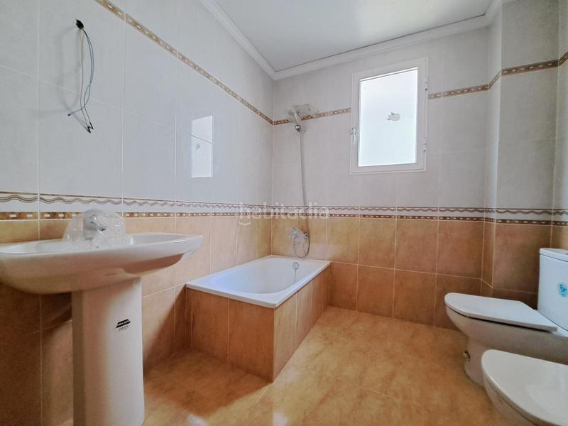 Foto 9d093478-deef-4a9e-b995-4896c548c5ed. Casa con parcheggio in Carcaixent