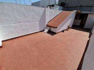 Haus en Sants Patrons. Una propiedad �nica con infinitas posibilidades junto al colegio
