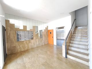 Pis a Sants Patrons. Piso de dos dormitorios con plaza de garaje incluida