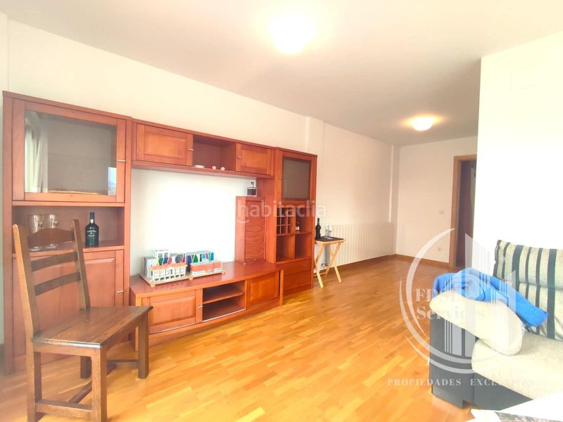 Foto 68593e62-0933-4240-9f12-7945582c5d8a. Casa aparellada amb xemeneia calefacció aparcament a Elciego