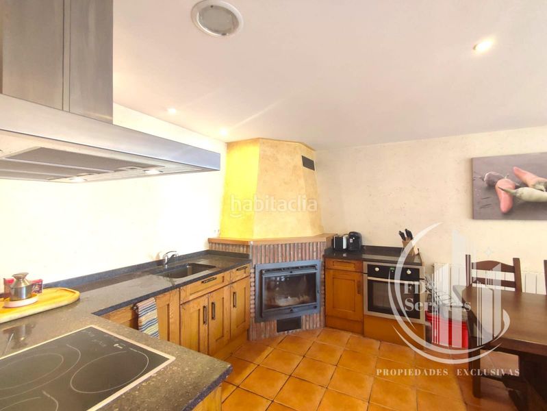 Foto 7d111fba-79a1-439d-ad6c-87aad8e63d57. Casa aparellada amb xemeneia calefacció aparcament a Elciego