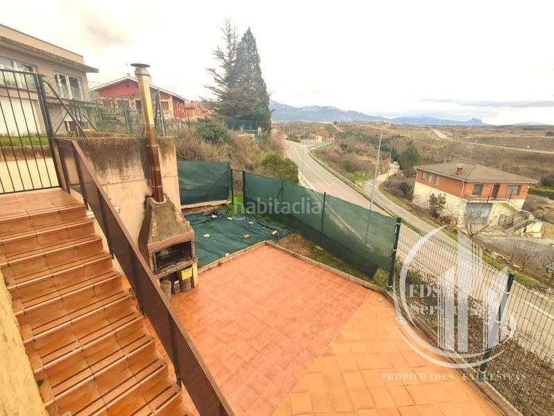 Foto 7dd6621f-dfc3-4729-9b86-d0d8c13f3226. Casa aparellada amb xemeneia calefacció aparcament a Elciego