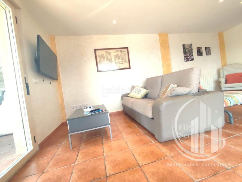 Foto b060e4de-d3af-47b6-96d2-082497c83341. Casa aparellada amb xemeneia calefacció aparcament a Elciego