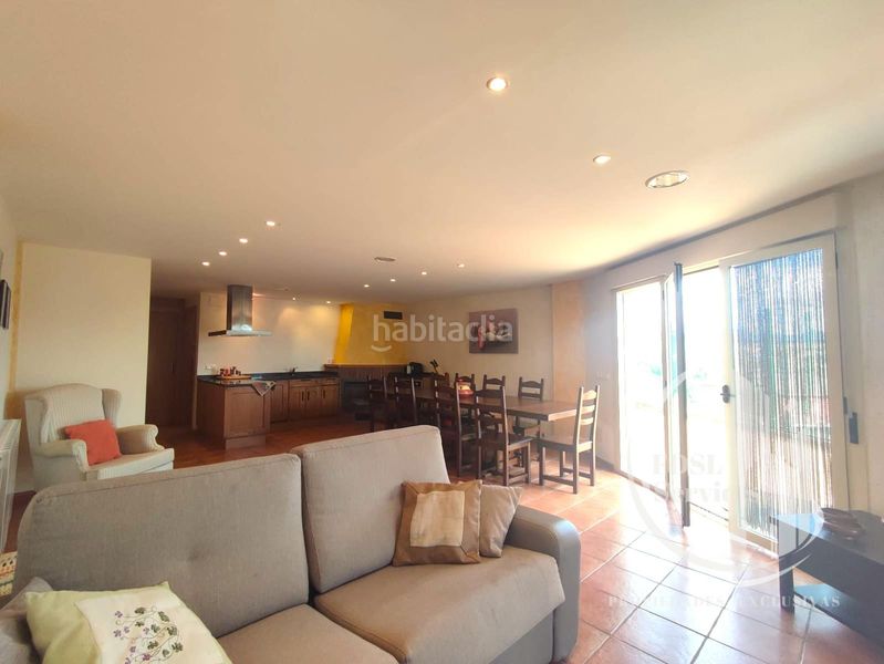 Foto b9cf6494-ed27-4b49-b957-9afb6796ec47. Casa aparellada amb xemeneia calefacció aparcament a Elciego