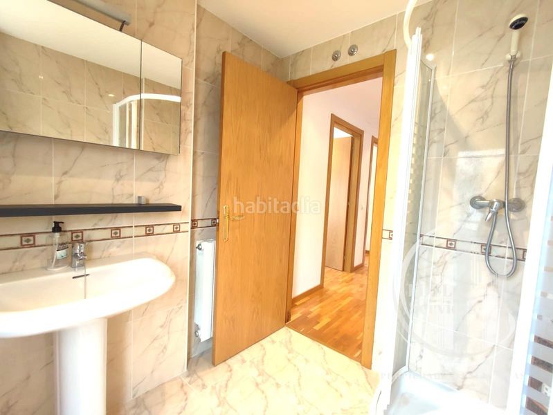 Foto c9610eaa-8d3e-4258-acd1-1f2ec2da4fc0. Casa aparellada amb xemeneia calefacció aparcament a Elciego