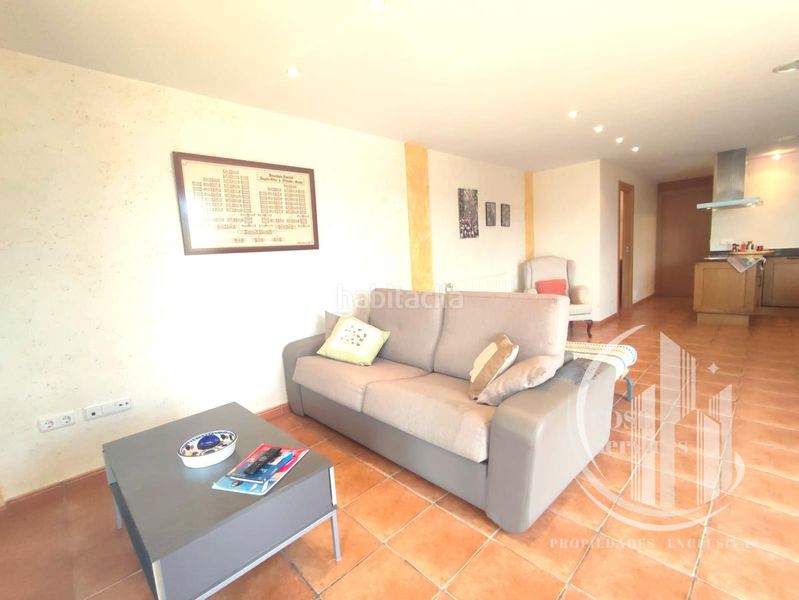 Foto d15888b3-c0e6-4da4-87bb-a15e7153aa7a. Casa aparellada amb xemeneia calefacció aparcament a Elciego