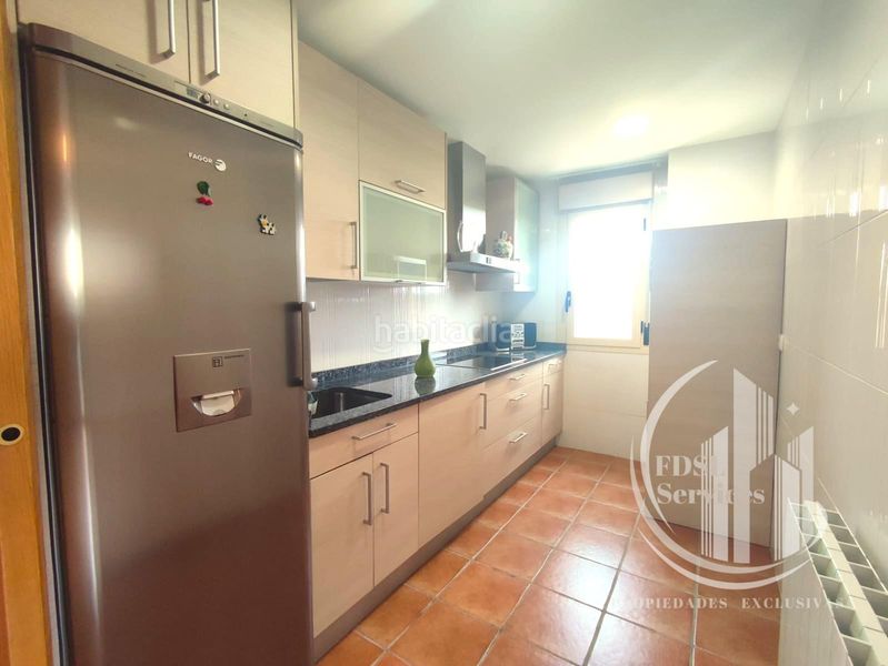 Foto eae1680e-f47a-4a39-9d60-dfdbfef23508. Casa aparellada amb xemeneia calefacció aparcament a Elciego