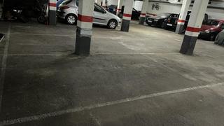 Lloguer Aparcament cotxe  N/a. Plaza de pk larga con sitio para moto