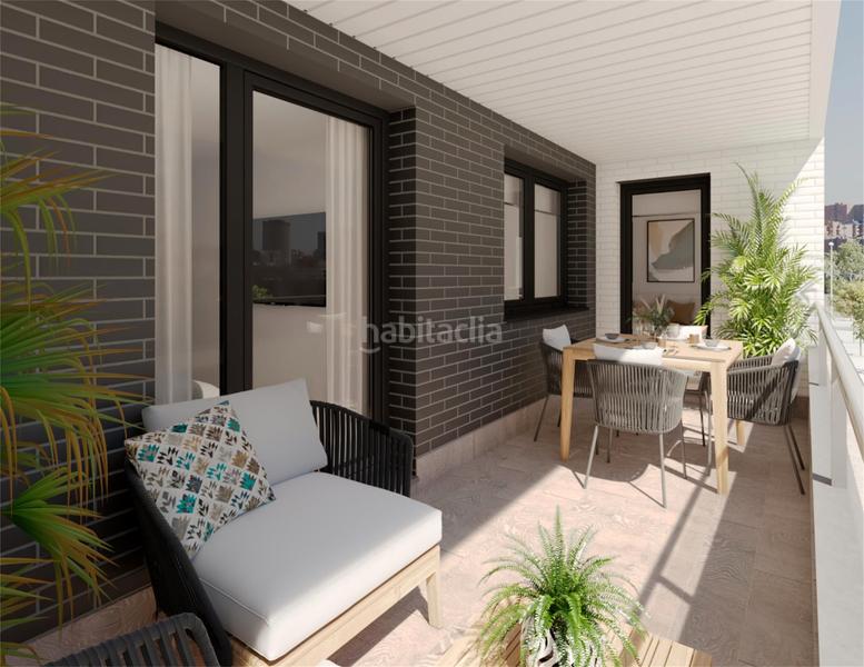 Foto bb4db4b9-8f5e-4aff-8c2c-4f8466f2d894. Penthouse 130m<sup>2</sup> with heating parking pool in Parque Alameda - Paula López Valladolid